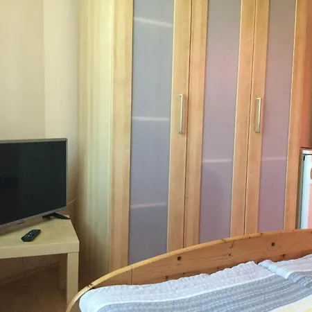 Cyrano Vendeghaz Guest house