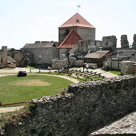 Cyrano Vonyarcvashegy